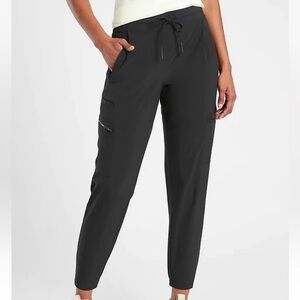 Athleta Venture Pants Joggers in Black Size 4